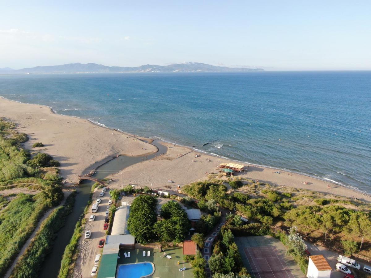 Hotel Riomar Sant Marti d'Empuries Exteriör bild