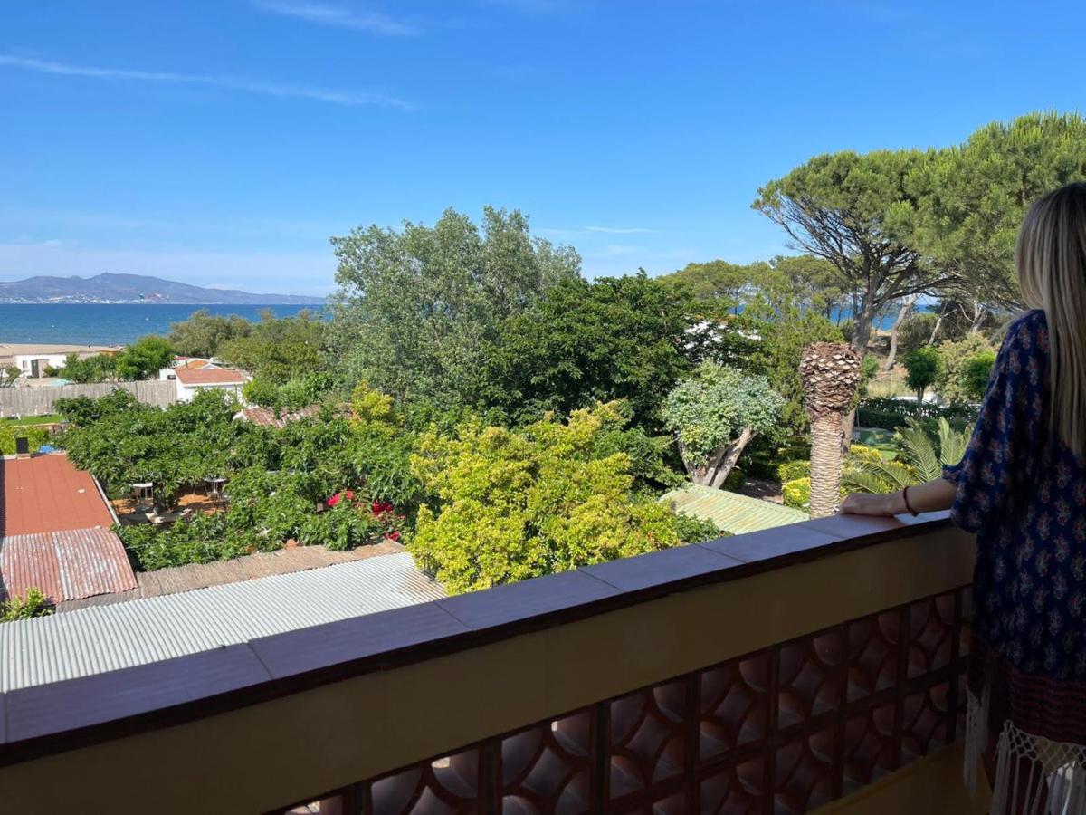 Hotel Riomar Sant Marti d'Empuries Exteriör bild